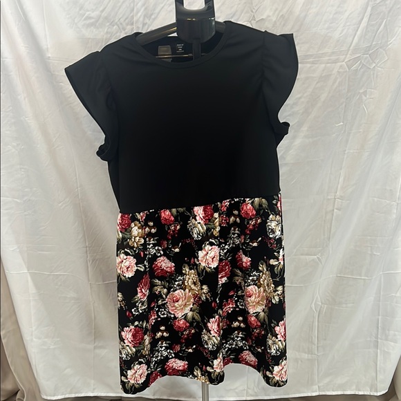SHEIN Other - SHEIN Black and Pink Fit and Flare Casual Dress